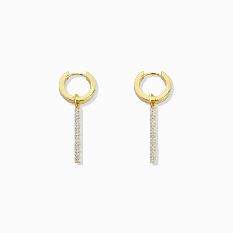 Pav&#233; Bar Hoop Pierce